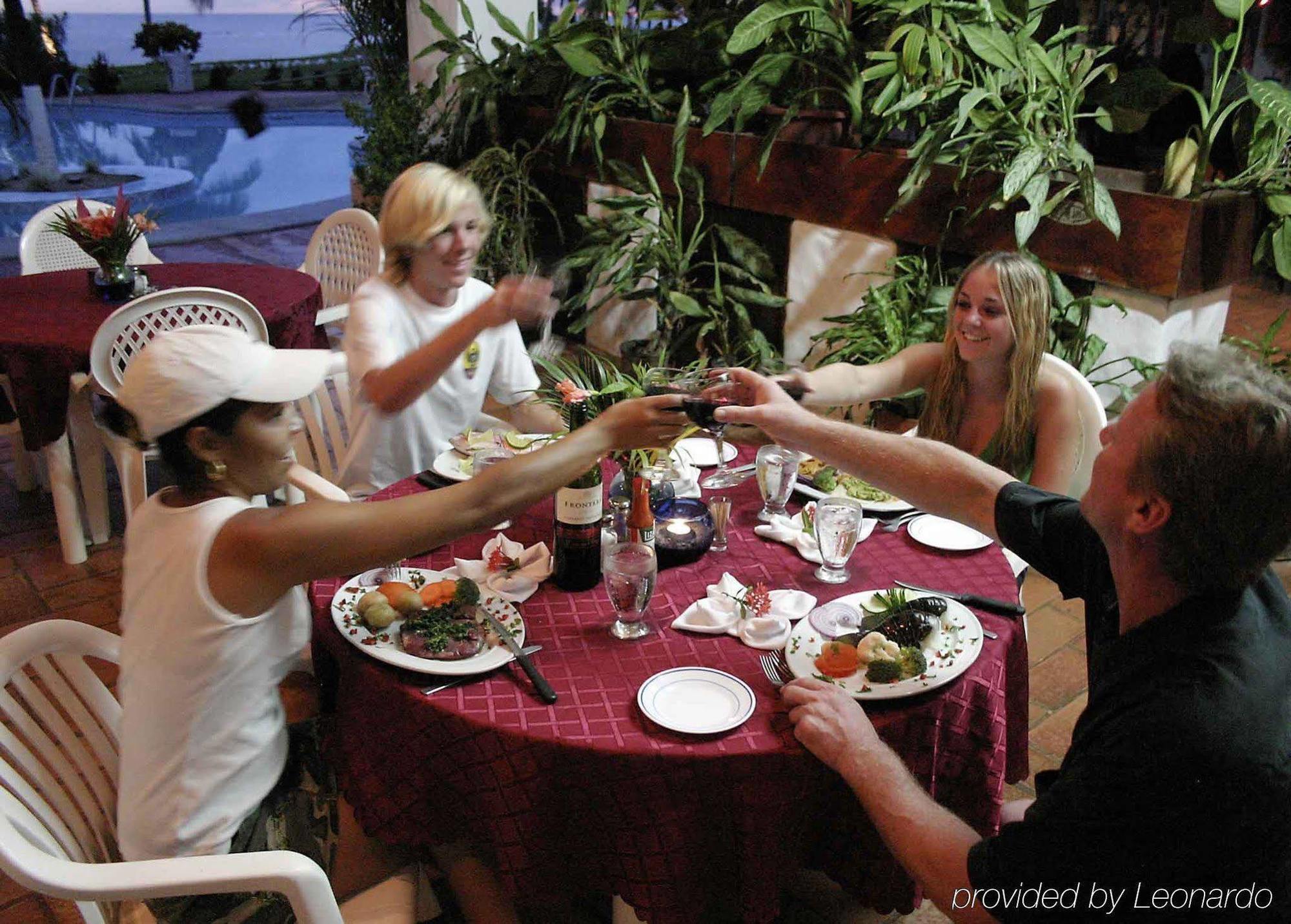 Hotel Iguanazul Playa Junquillal Restoran gambar